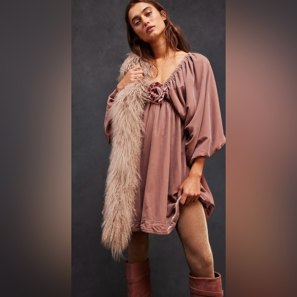 Dusty Rose Balloon-Sleeve Mini Dress with Flower Accent